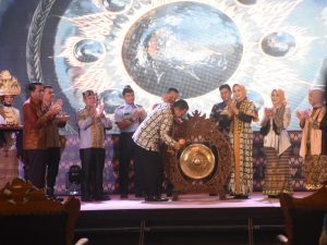 Bupati Dawam Harapkan Memunculkan Pengrajin Handal Dapat Tingkatkan Perekonomian Daerah
